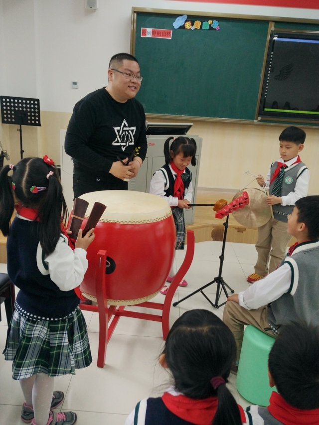 来自长江小学的王一凡老师,用一只《顽皮的小杜鹃》,激发了孩子们强烈