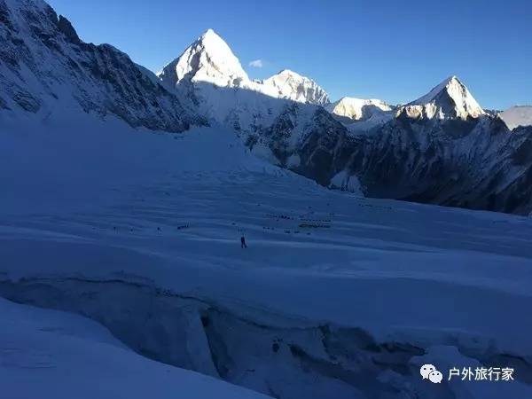 珠峰2017|北坡a组山友拉练到北坳,南坡陆续拉练前往c3