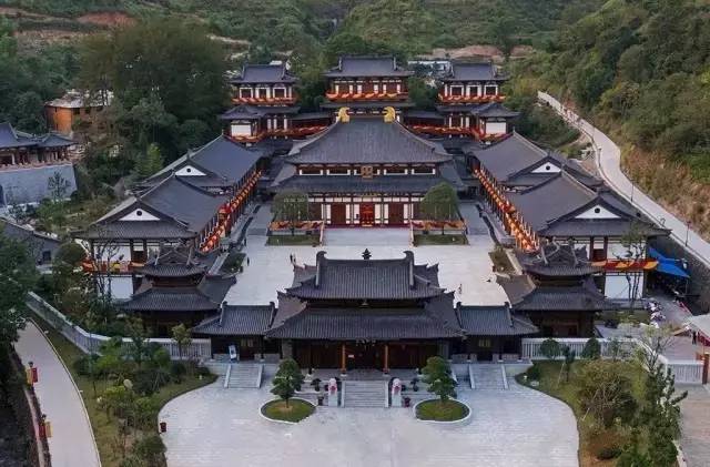 安福寺位于西坑畲族镇,是东方净琉璃世界药师琉璃光如来应迹弘化道场