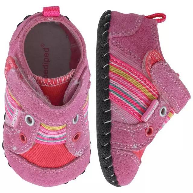 喂养 | 如何给宝宝挑选一双合适的学步鞋?