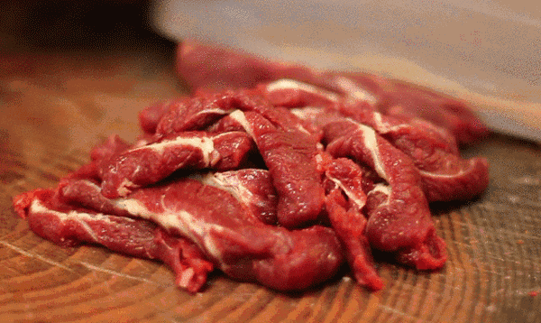 连续打折一个月，锡城这家火锅店让牛肉控们坐不住了！