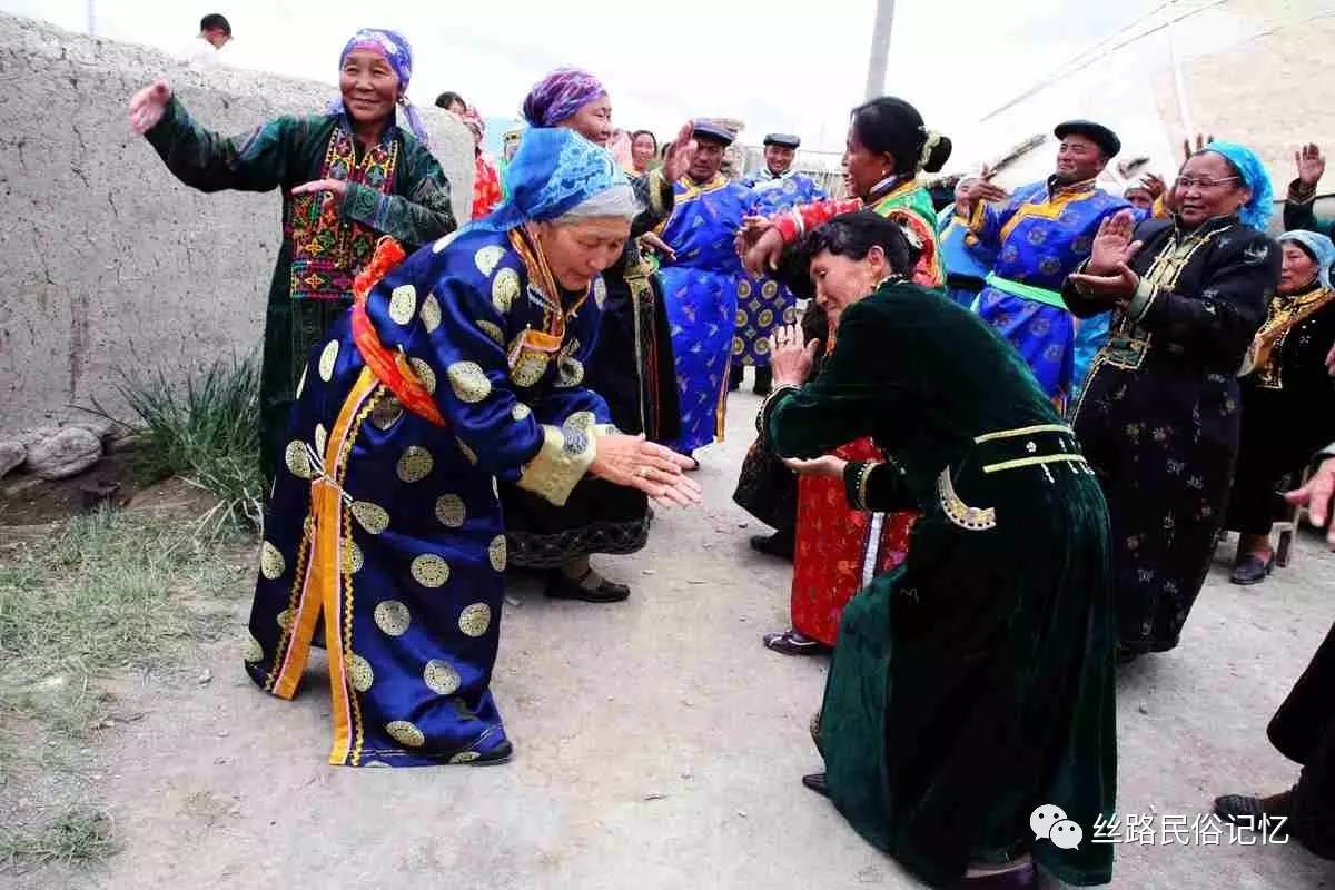 图说人生礼仪(16):蒙古族少年的上马礼
