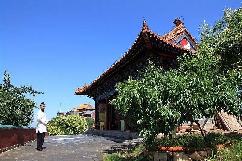 走近灵山秀色景忠山,带上家人约上朋友,来一场自然与宗教的初夏之旅吧