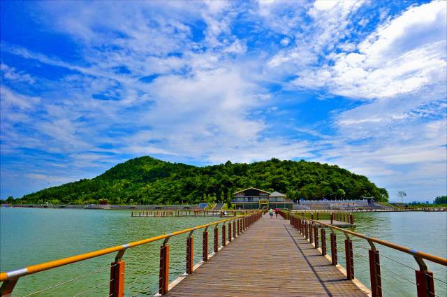 姥山岛,巢湖的中心岛,号称"湖天第一胜境".