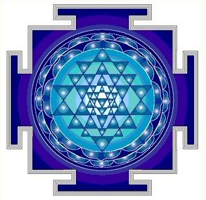 这是一张印度yantra(曼陀罗图案),许多瑜伽士在修行中绘制的图案