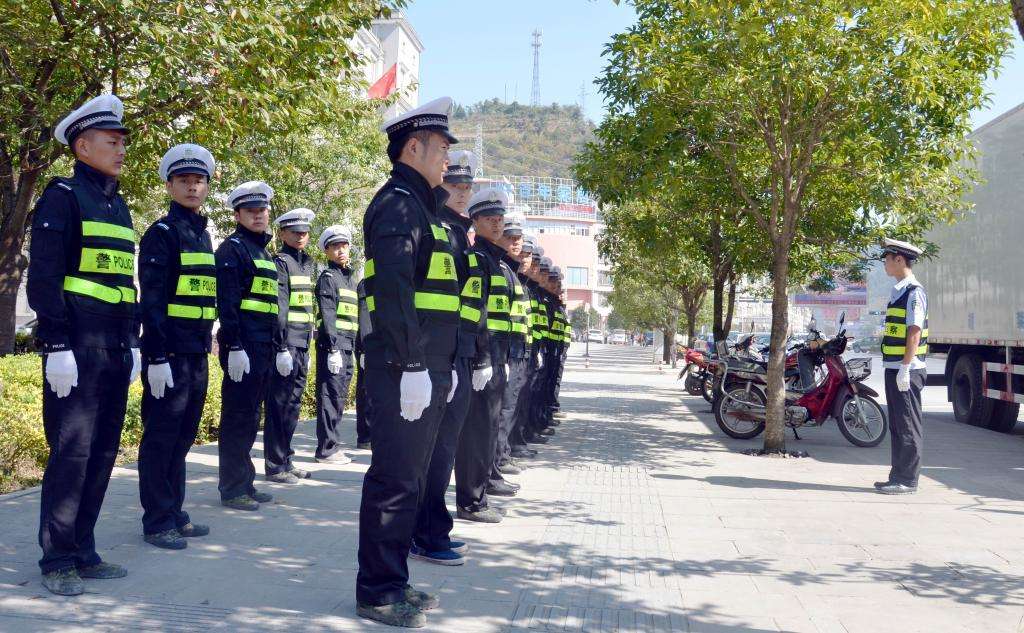 外来人口辅警工作总结_辅警