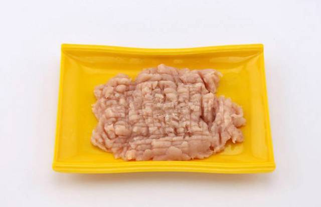 10个月宝宝辅食:富含蛋白质的干贝鸡肉粥