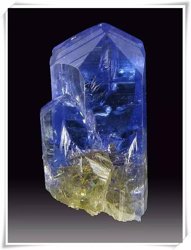 azurite cumengeite amethyst emerald fluorite 方解石,水晶和赤