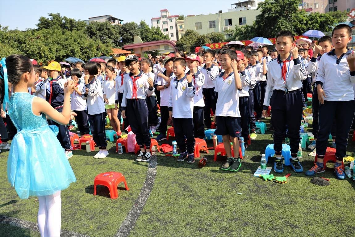 赤沙小学科艺节层出不穷的精彩展演让孩子们的热情火辣辣