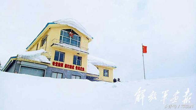 3月,大雪封山,维东哨所依旧是"雪海孤岛.