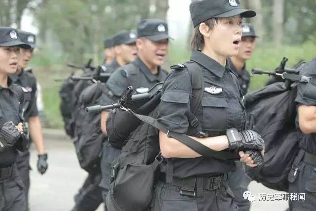 武警和特警