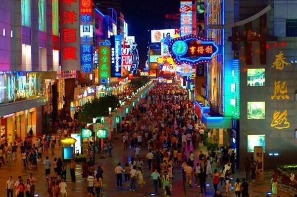 中国唯一人口数量超过直辖市的省会城市