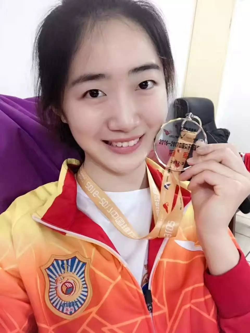 中国女排公布最新大名单新海园排球女将龚翔宇王辰玥入选