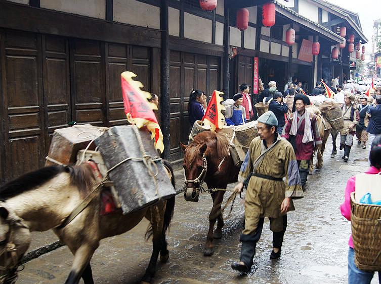 千年古镇豆沙关,僰人悬棺五尺道