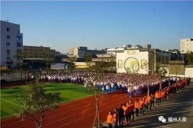 收费标准:2016年秋季新生起学费13500元/年 2016 年福州中招 录取率