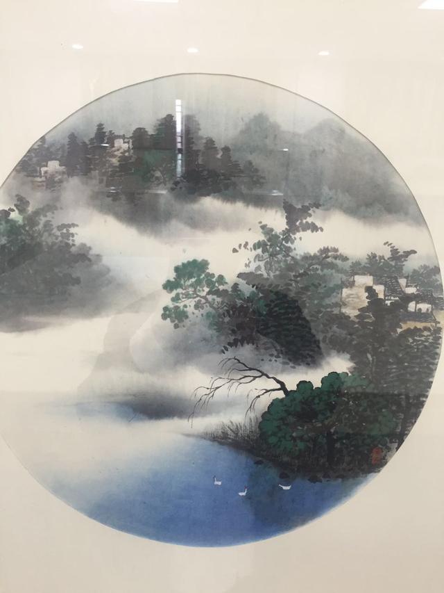 江南的美景也只有国画才能体现其山水韵味,山光水色云雾里!