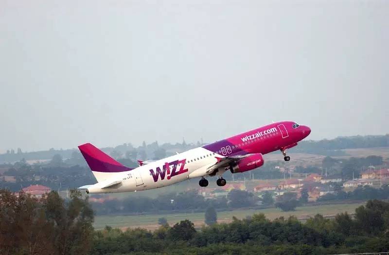 威兹航空wizzair 来自匈牙利的航空公司执行超低价策略,提供市场上最