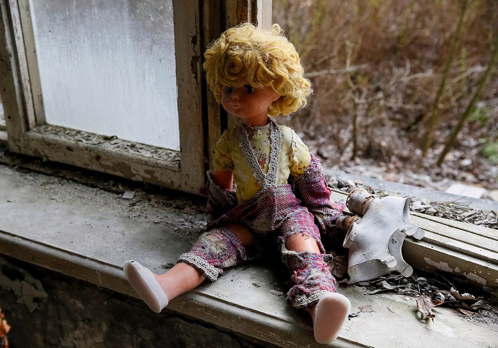 切尔诺贝利废墟里的洋娃娃