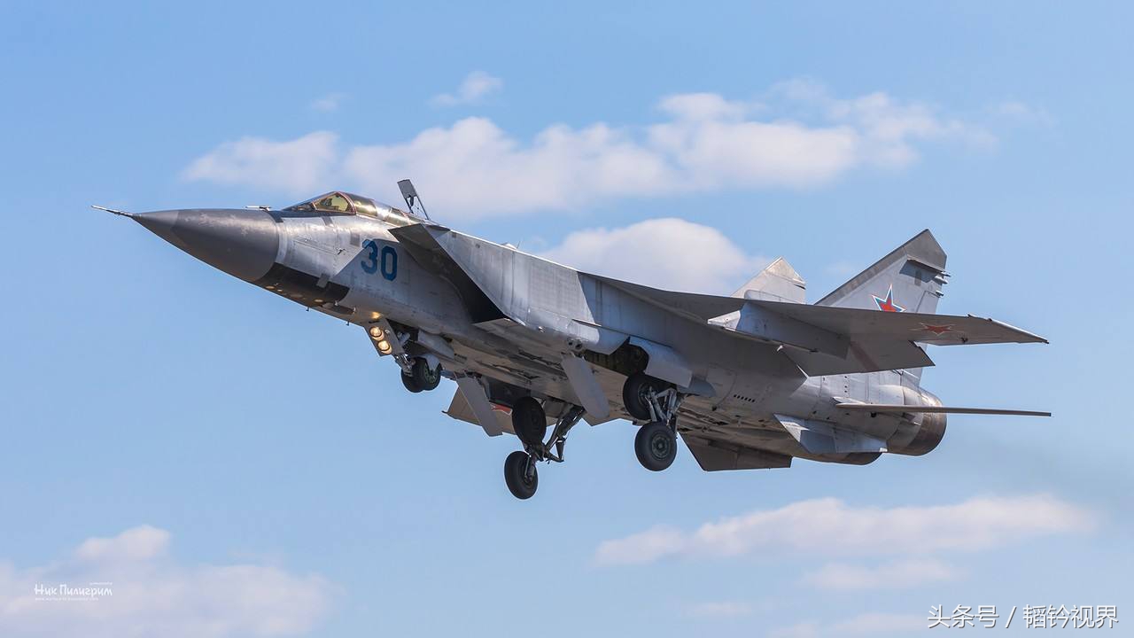 美国最快的飞机黑鸟和俄罗斯最快的飞机米格31,都相当