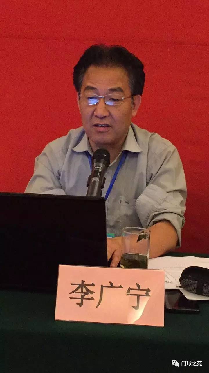 李广宁裁判长就门球规则,规程作了说明和解释,并对参赛队提出相关