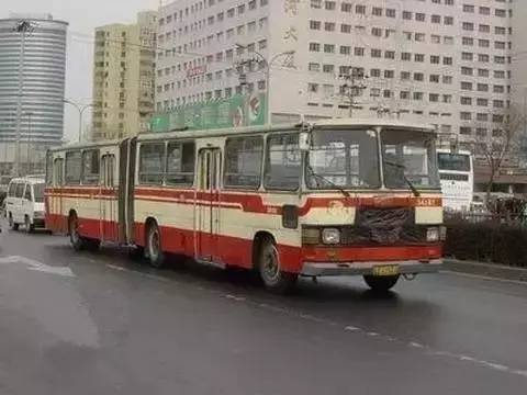 北京客车厂产bk670型客车北京客车厂产bk670型客车(来源:交党校e学通)