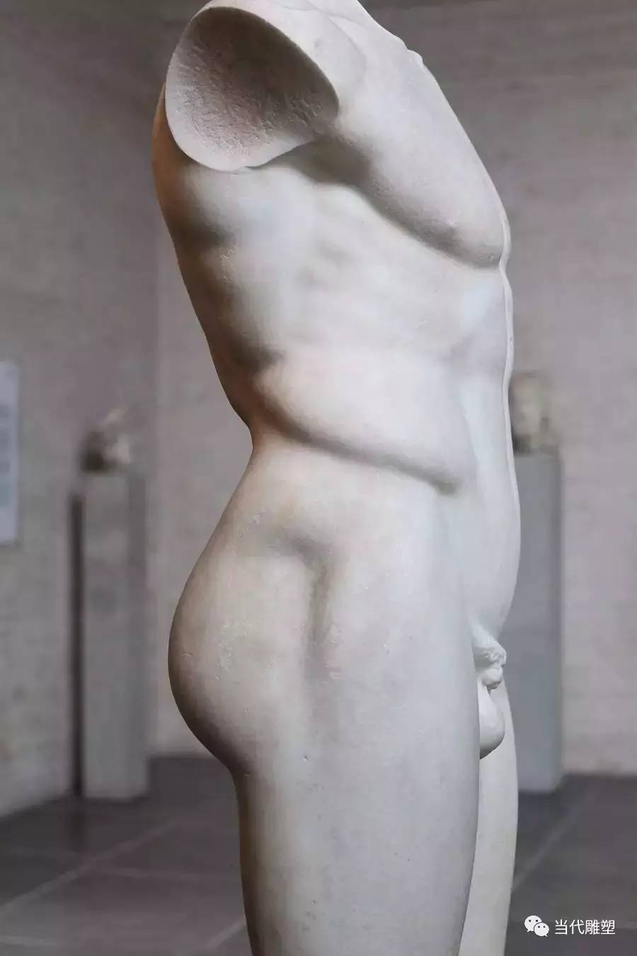 男性西方写实人体雕塑