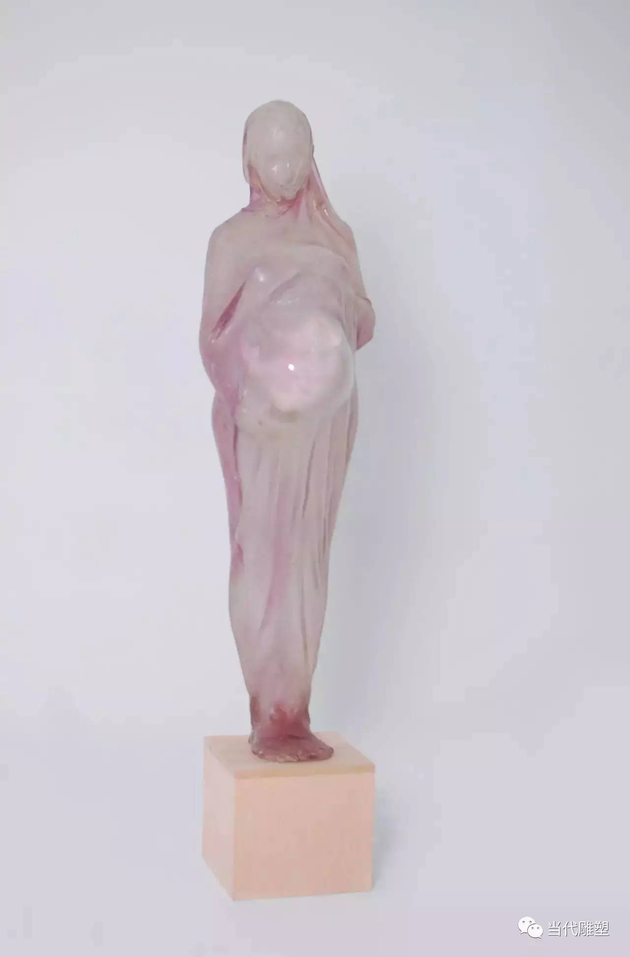 怀孕透明树脂雕塑2