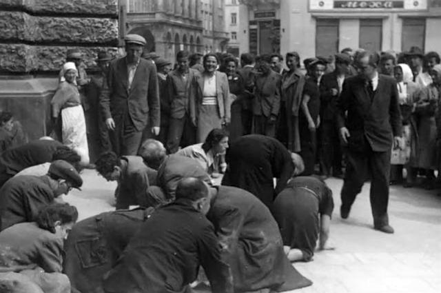 老照片:纳粹铁蹄下的波兰犹太人 1941年