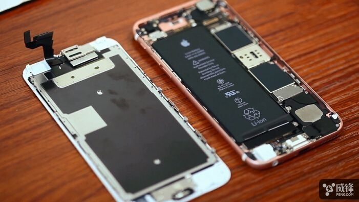 锋友分享:更换iphone 6s屏幕的操作过程