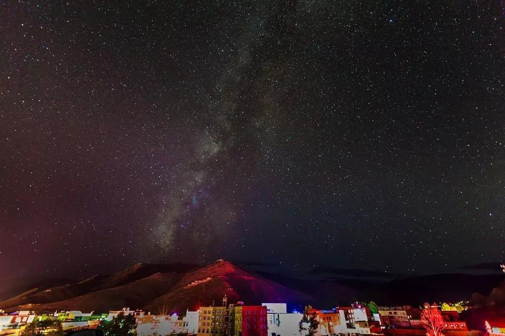 天阶夜色凉如水,卧看西藏最美的星空!