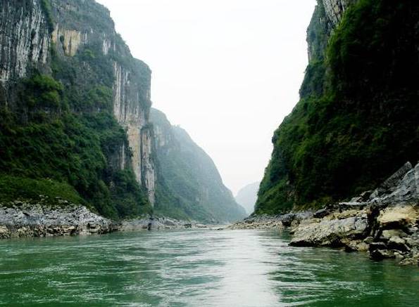 旅游 正文 百里乌江画廊霸王谷景点 据了解,两个景区将按照4a级旅游