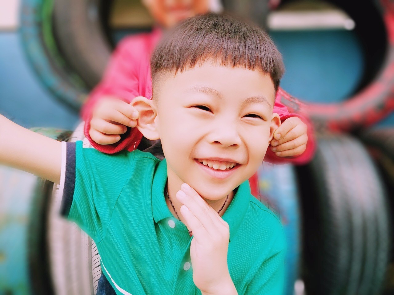 世界微笑日,东洲二幼的孩子们笑脸如花,如阳光