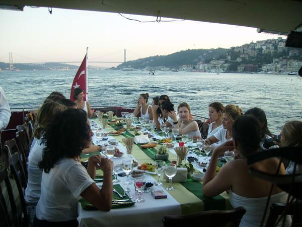 在最适宜去土耳其的季节里，一起去伊斯坦布尔吧！
