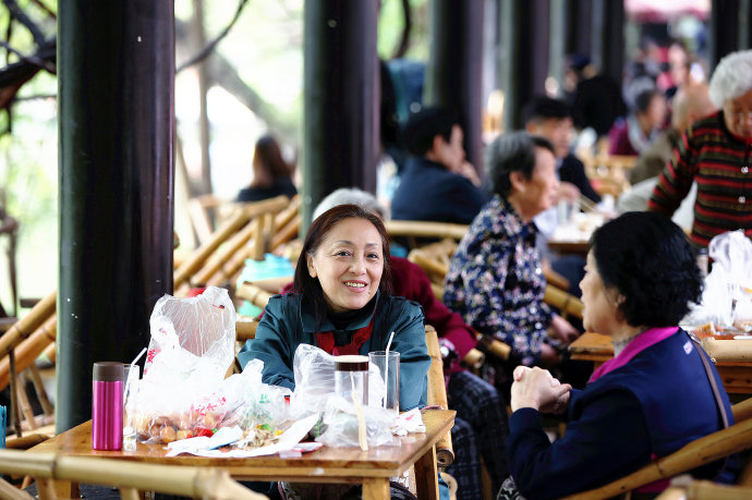 实拍:成都优雅的人生从一杯早茶开始