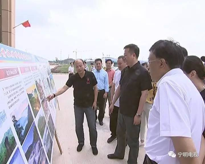 自治区旅游发展委员会主任甘霖,市委常委,宣传部部长,副市长李振唐