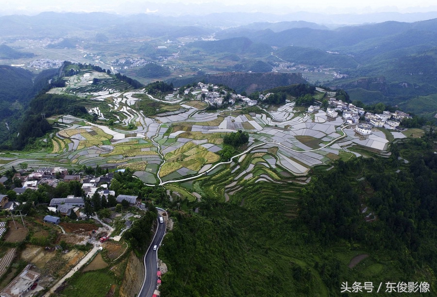 2017年5月11日,在贵阳市花溪区高坡乡拍摄的自然山村,生活在这里如同