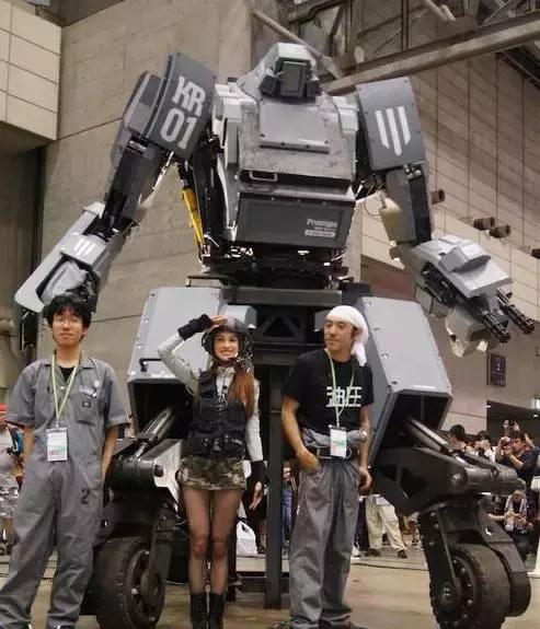 中美日巨型机器人格斗大赛即将开赛!美帝很嚣张啊