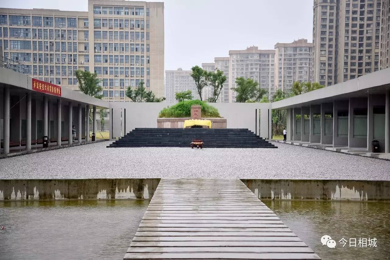 关于孙武纪念园近年来,从全球各地自发来到相城区孙武墓寻根祭祖的孙