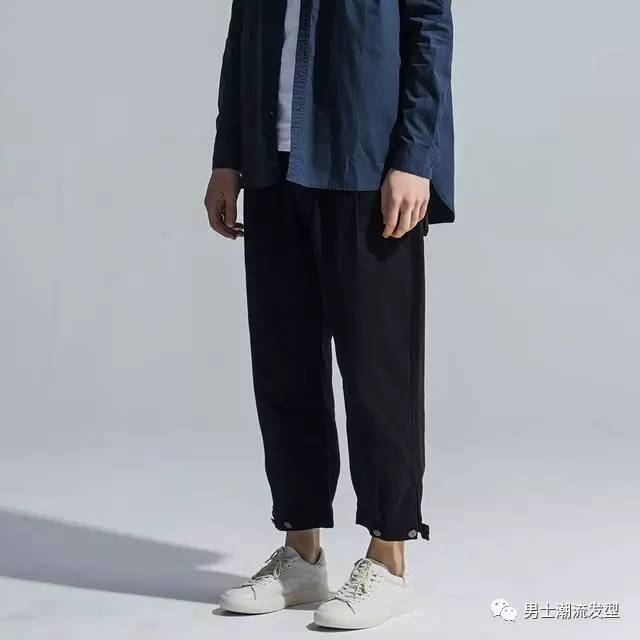 白t衣服怎么搭比较好看_线条怎么画比较好看