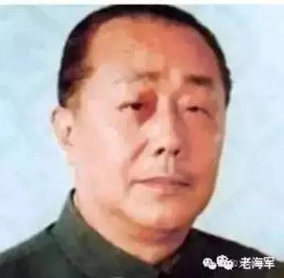 文中说到,当时的民航总局局长沈图被收买,力主"运十"下马.