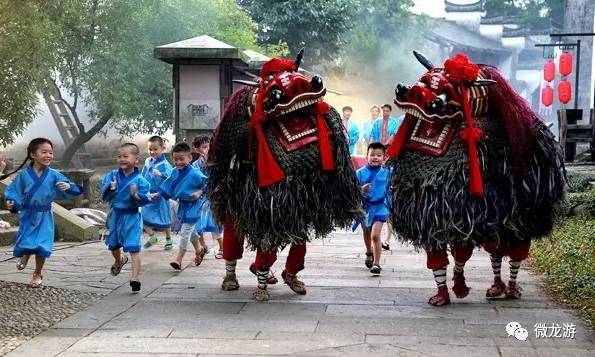 龙游县有多少人口_刚刚发生 中吴大道龙游路口发生事故,一人倒地,但是有一人