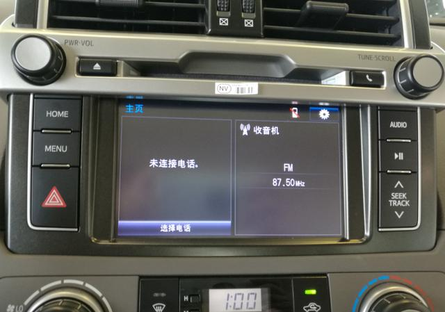 平行进口2017款中东版丰田2700TX丐版改装图片内饰
