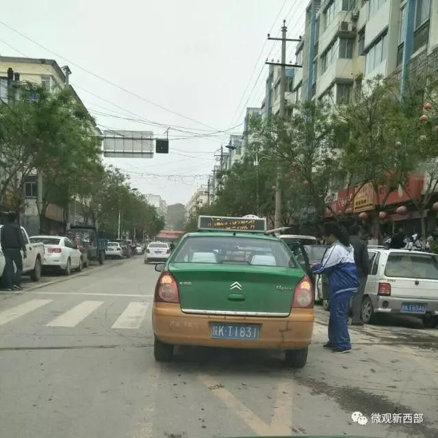 出租车与人口比例_厦门将集中整治黑车 400部新的士成 治本 开端