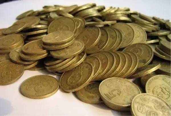 上海人，千万要记得随身带2块硬币，关键时刻它能帮你大忙！