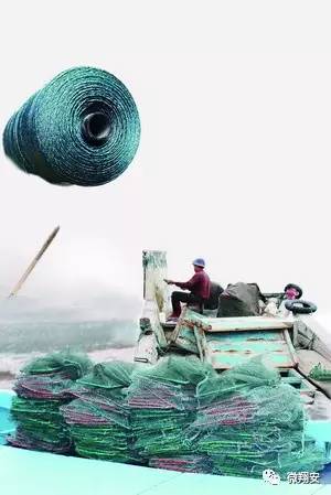 描写织网的渔民
