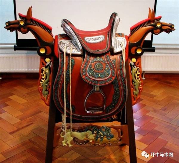 【文化】雕花的马鞍,马背民族成长的摇篮