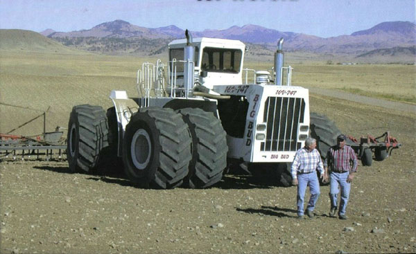 这辆拖拉机一分钟耕地6亩价值却抵上两辆布加迪