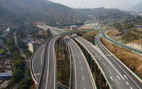 5月份,四川这19条高速公路将占道施工出行