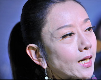 甚至有了这样的保养方法,杨丽萍也很少用化妆品.