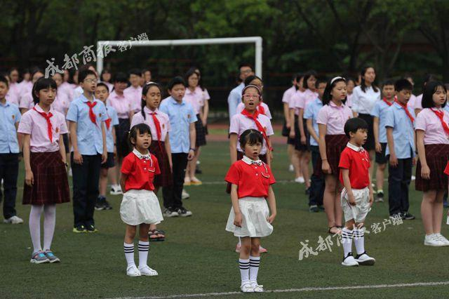 震撼!嘉祥万名师生齐诵成都最美诗词《春夜喜雨》